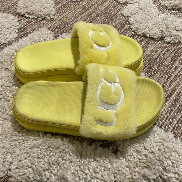 Ugg Bright Yellow Fuzzy Platform Slide Sandals size 6 - Picture 2 of 7